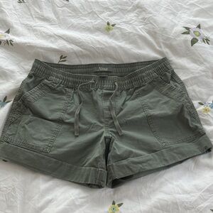 Natural Reflections Olive Cargo Shorts